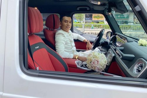 Siêu đỉnh: Chú rể Lý Bình lái siêu xe G63 đón Phương Trinh Jolie về dinh