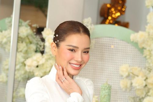 Ngắm trọn nhan sắc Phương Trinh Jolie trong bộ váy cưới lộng lẫy