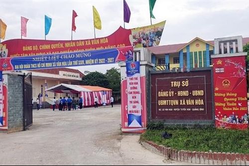 Cho thôi chức Bí thư Đảng ủy xã bỏ nhiệm sở