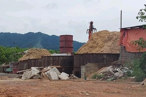 Xưởng sản xuất giấy hoạt động 'chui' 18 năm