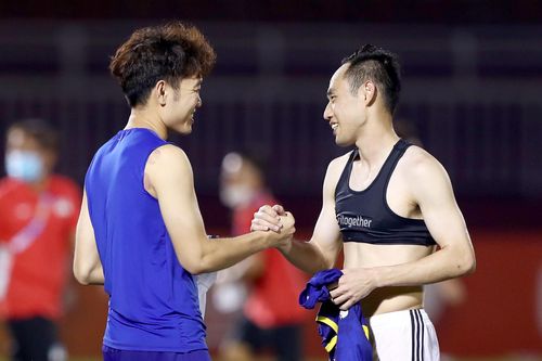 Xuân Trường khiến cầu thủ hay nhất Jeonbuk bất ngờ sau trận