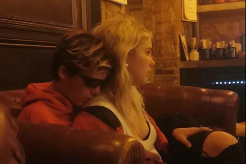 Cruz Beckham có bạn gái mới sau một tháng chia tay