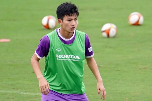 Phan Tuấn Tài: 'HLV Park yêu cầu tôi đá nhiều vị trí'