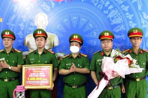 Liên tiếp lập công phá án