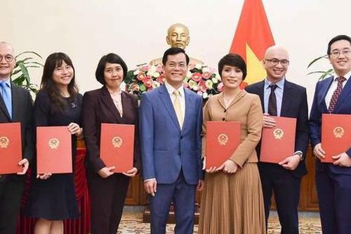 Bộ Ngoại giao điều động, bổ nhiệm cán bộ lãnh đạo cấp Vụ