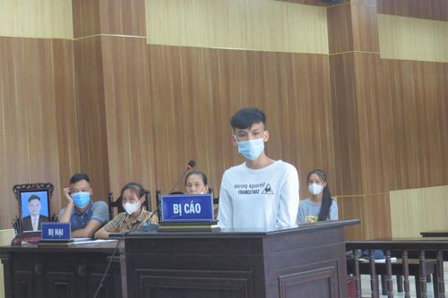 Đâm chết hàng xóm của con nợ