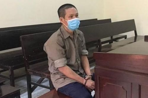 Chặn đường giết vợ vì không được chia tiền bán nhà