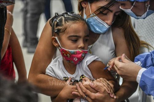 Colombia bỏ quy định sử dụng khẩu trang trong không gian kín