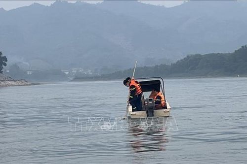 Tìm thấy thi thể học sinh đuối nước trên sông Lô
