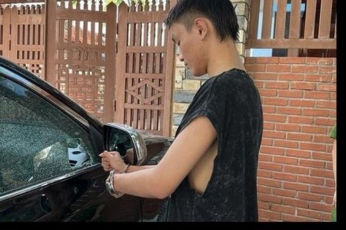 Bắt đối tượng chuyên đập kính ô tô để trộm tài sản