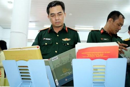 Cần Thơ: Triển lãm sách chuyên đề 'Dấu ấn Hồ Chí Minh'