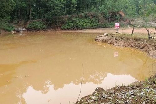 Thanh Hóa: 2 học sinh lớp 5 đuối nước dưới hố sâu