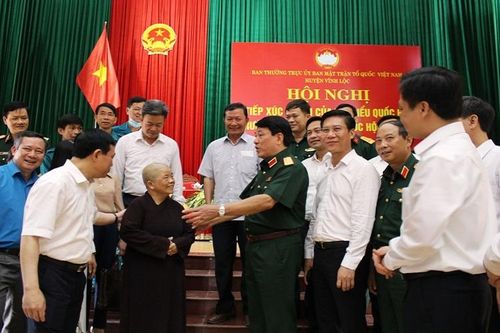 Đại tướng Lương Cường tiếp thu ý kiến tâm huyết, trách nhiệm của cử tri huyện Vĩnh Lộc