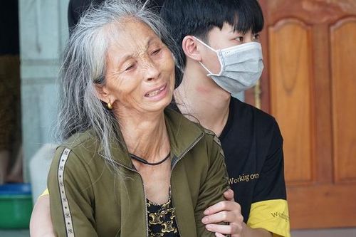 4 nữ sinh cùng lớp đuối nước tại Nghệ An: Quặn lòng tiếng gọi con về ăn cơm!