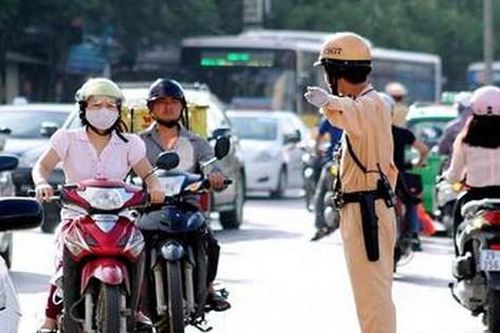 Hoàn thiện pháp luật bảo đảm trật tự, an toàn giao thông đường bộ