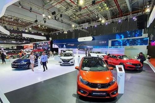 Khách Việt quyết tâm nói không với xe bị thổi giá