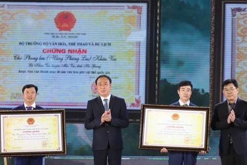 Chợ tình Khâu Vai đón Bằng công nhận di sản văn hóa phi vật thể Quốc gia