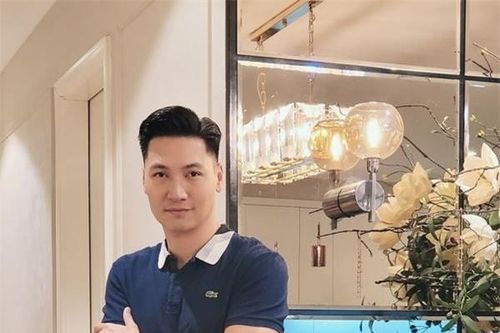 Đo độ giàu của dàn nam thần 'vũ trụ VFC' qua cơ ngơi bạc tỷ: Choáng với biệt thự xa xỉ như khách sạn 5 sao của Việt Anh