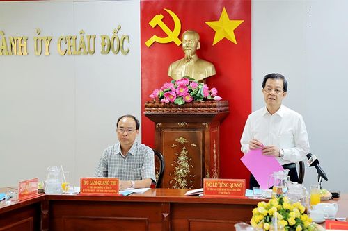 Bí thư Tỉnh ủy An Giang Lê Hồng Quang: 'TP. Châu Đốc cần tăng cường tuyên truyền, quảng bá tiềm năng, lợi thế sẵn có…'
