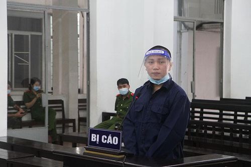 Đâm người vì xích mích chuyện 'nhìn đểu'