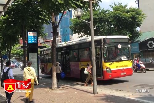 Bố trí hơn 15.000 lượt xe phục vụ nhân dân đi lại dịp nghỉ lễ 30-4 và 1-5