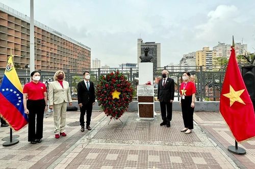 Kỷ niệm 47 năm Ngày giải phóng miền nam tại Venezuela