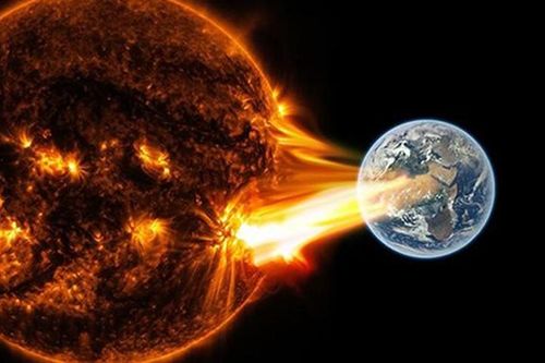 Vết đen Mặt Trời phát ra tia sáng kép: Thảm họa có xảy ra?