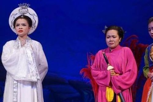 Bay trên cánh mỏng