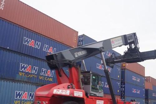 Tham nhũng vặt, doanh nghiệp 'sân sau' vẫn nhức nhối