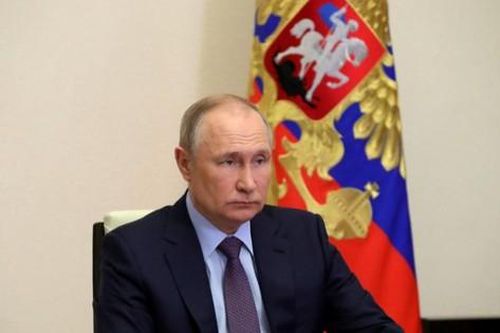 Ông Putin cảnh báo đáp trả 'nhanh như chớp' nếu có can thiệp bên ngoài vào Ukraine