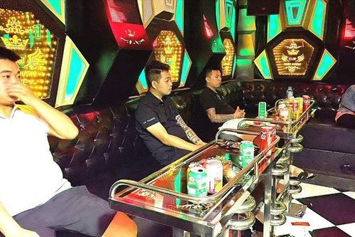 Khởi tố 9 thanh niên sử dụng trái phép chất ma túy trong quán karaoke