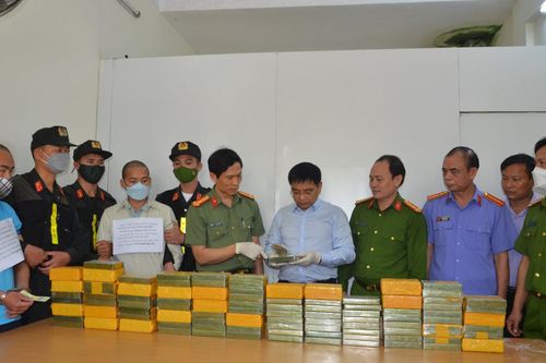 Triệt phá đường dây ma túy xuyên biên giới, thu giữ 552.000 viên ma túy tổng hợp, 72 bánh heroin