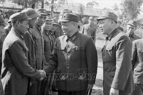 Trưng bày tài liệu, hiện vật 'Đại tướng Văn Tiến Dũng - Danh tướng thời đại Hồ Chí Minh'