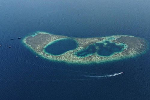 Blue Ring Hole - sản phẩm du lịch mới của Malaysia