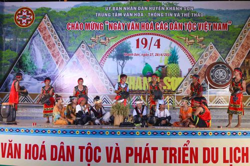 Ngày Văn hóa các dân tộc Việt Nam huyện Khánh Sơn