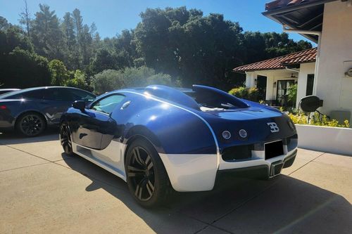 Bugatti Veyron 'nhái' như thật, giá chỉ 3,4 tỷ đồng