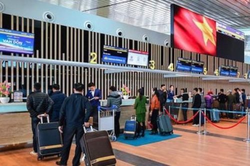 Người nước ngoài được xuất nhập cảnh qua sân bay Vân Đồn bằng thị thực điện tử