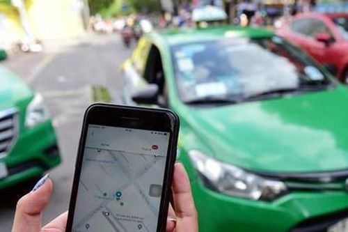Có nên gộp taxi truyền thống và taxi công nghệ?