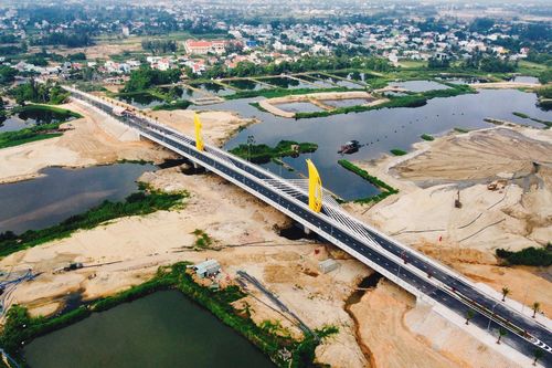 Cầu 315 tỷ kết nối Hội An với Đà Nẵng được thông xe