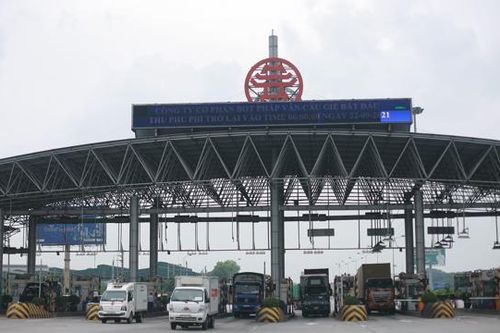 Hướng dẫn tránh điểm ùn tắc tại cửa ngõ Hà Nội dịp 30/4 - 1/5