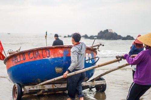 Nét đẹp thuyền thúng Cửa Lò, thu hút giới trẻ thích trải nghiệm