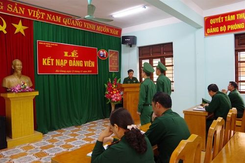 Nhân lên những 'hạt giống đỏ' nơi vùng cao biên giới Hà Giang