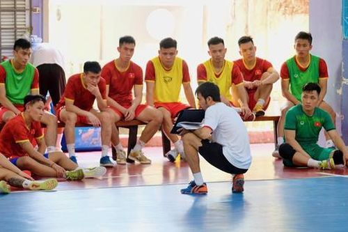 Futsal Việt Nam tập huấn tại Thái Lan