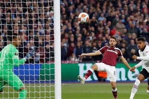 Bundesliga dễ 'nội chiến' ở chung kết Europa League