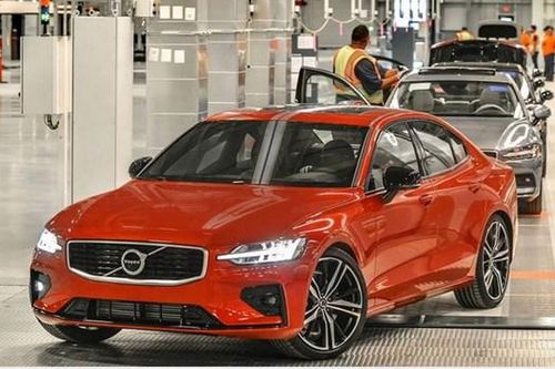 CEO Volvo cảnh báo tình trạng khan hiếm nguồn cung pin