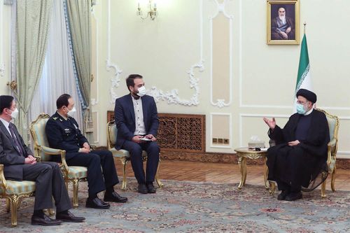 Iran đặt mục tiêu mở rộng hợp tác quân sự với Trung Quốc