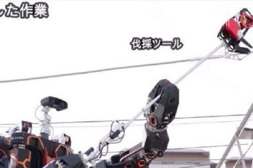 Diệu kỳ robot hình người bảo trì đường sắt ở Nhật Bản