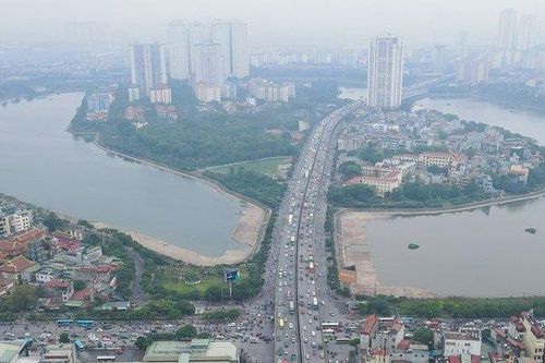Người dân về quê nghỉ lễ, giao thông Hà Nội ùn tắc