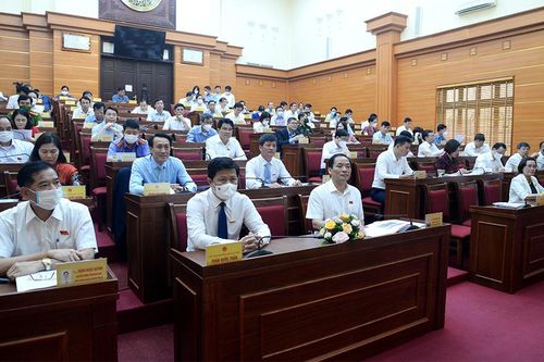 Sớm đưa nghị quyết vào cuộc sống