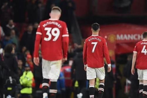 Cầm hòa Chelsea, Man Utd vẫn bị chỉ trích nặng nề
